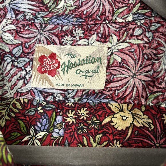 Hilo Hattie Hawaiian Shirt Men’s Size Large Red Floral Made in Hawaii - Picture 4 of 9